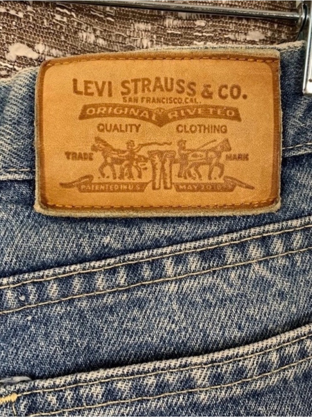 True vintage Levi’s white tab - Picture 7 of 16
